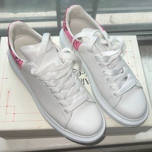 White Alexander McQueen oversized sneakers (WORN ONCE)